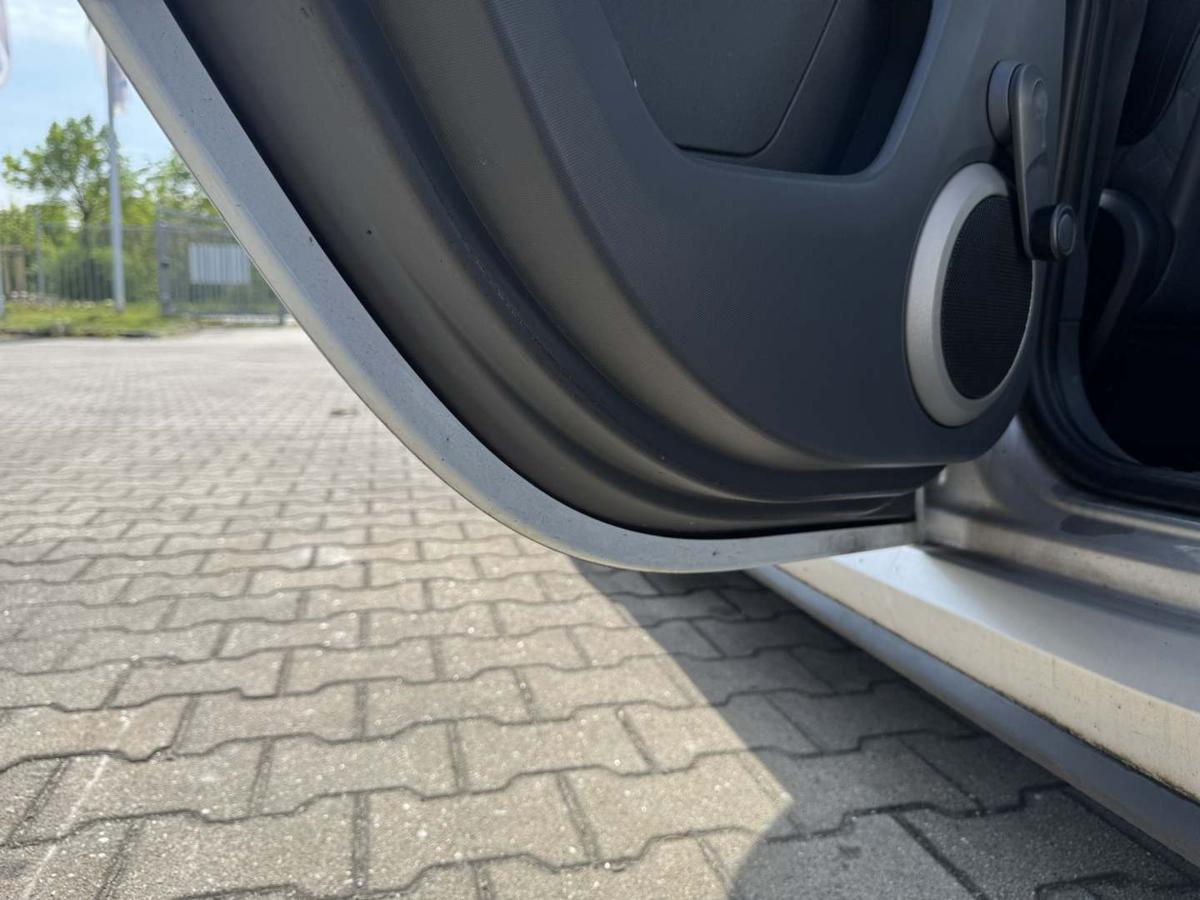 Smart ForFour 454 original T&uuml;r hinten links Ice White Rohbau Bj.2006
